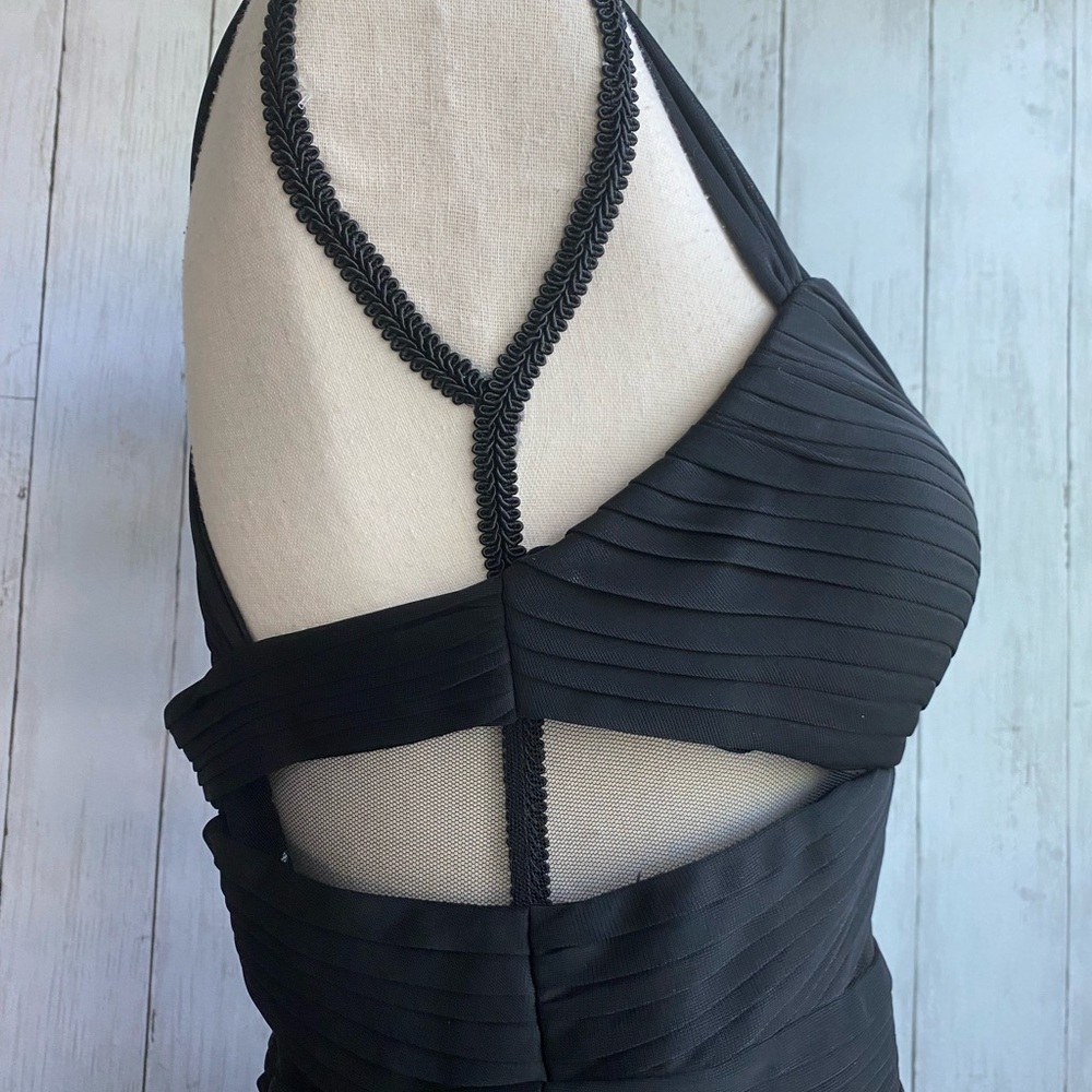 NWOT Betsy & Adams Sleeveless Cutout Gown - Picture 14 of 15